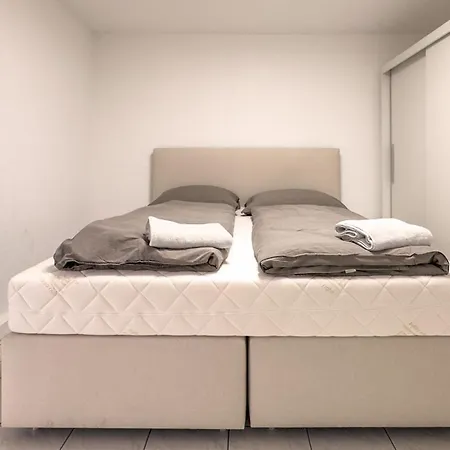 Gemuetliches In Velden וולדן אם וורתרסי